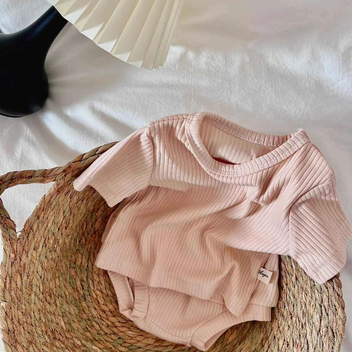 2psc Summer Baby for Boys and Girls Casual Short Elasticity Sleeve Top + Shorts Solid Color Kids One-Piece Fashion Baby Clothing